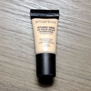 Smashbox Studio Skin 24 Hor Wear Foundation
